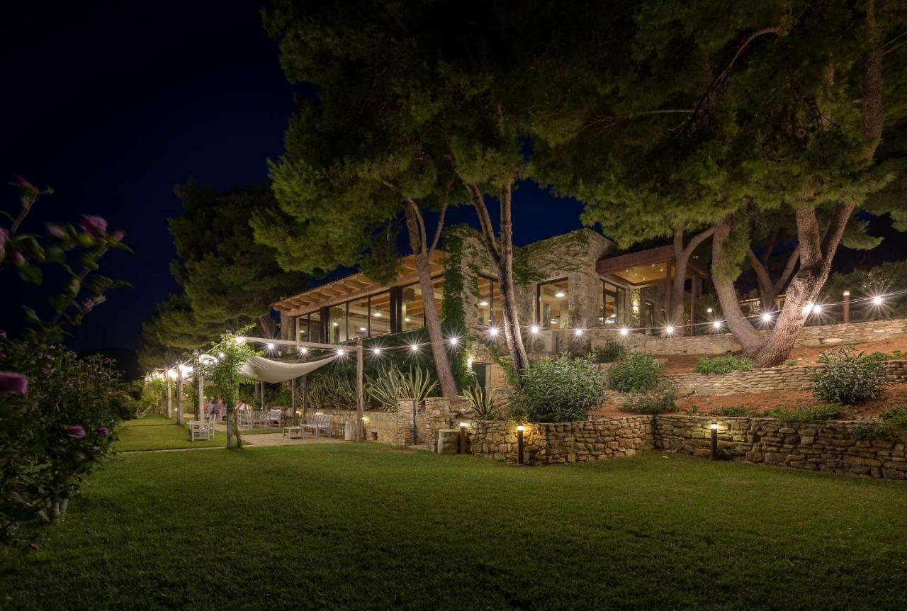 Masseria Agriturismo Torre Di Albidona Требизачче Экстерьер фото
