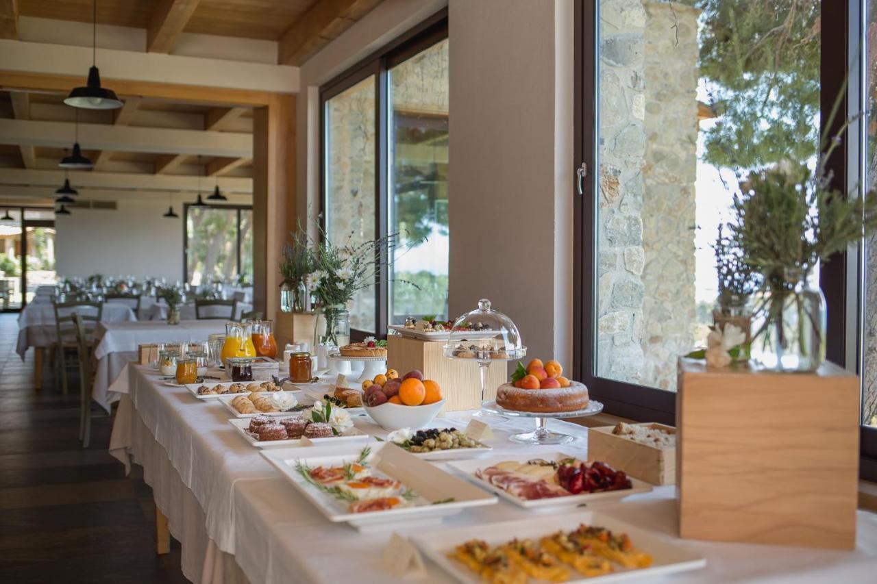 Masseria Agriturismo Torre Di Albidona Требизачче Экстерьер фото